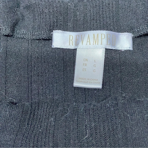 Revamped off the shoulders black long sleeve sweater - Picture 1 of 16